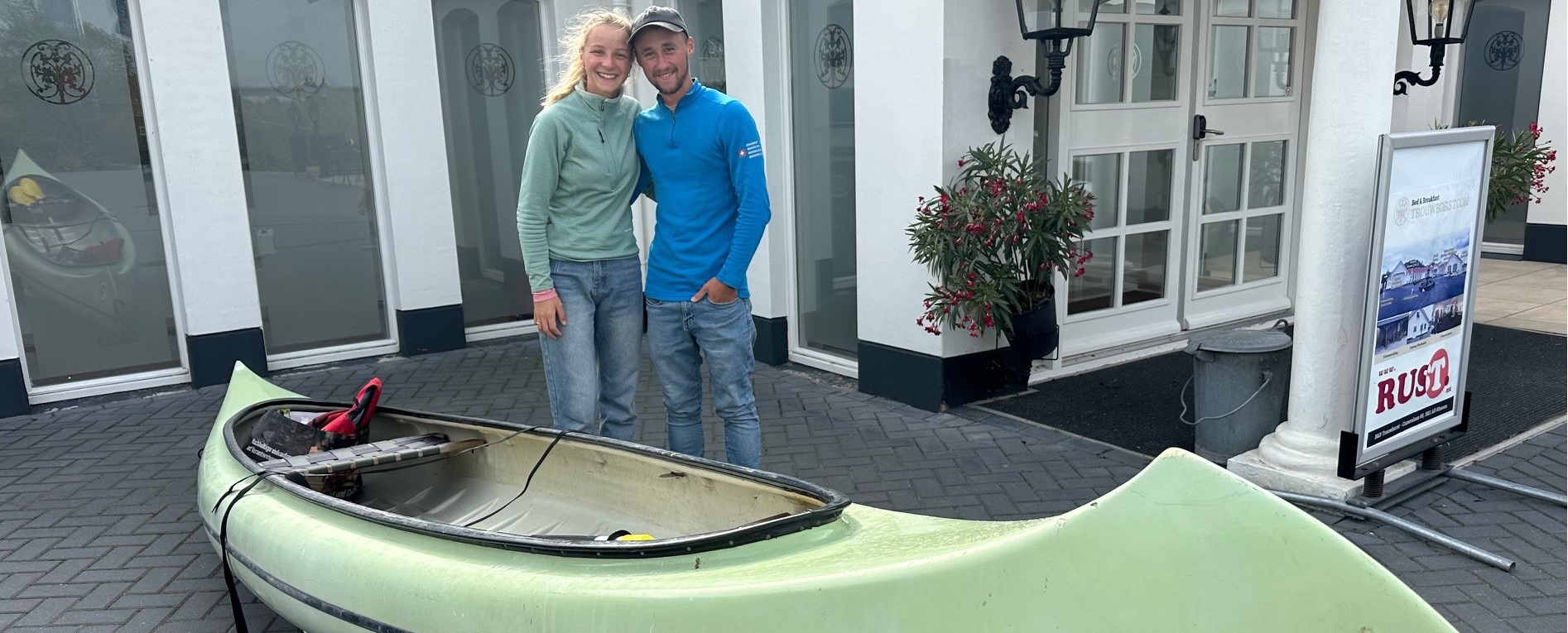 "Ontdek de unieke verhalen van wereldreizigers bij Bed & Breakfast Trouwborst in Rhenen.